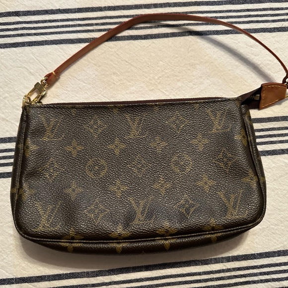 Louis Vuitton Brown Monogram Clutch - Picture 3 of 5